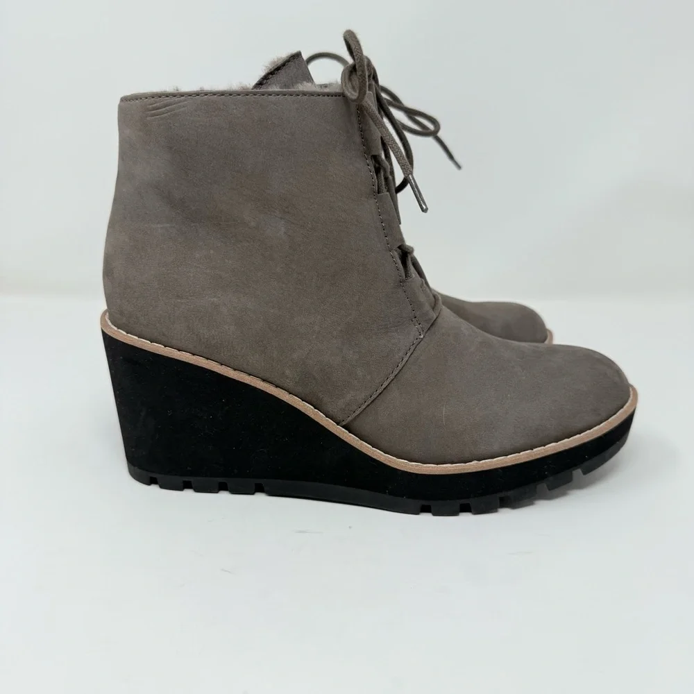 New Eileen Fisher Alpine Graphite Lamb Fur Ankle Wedge Boots Sz US 8